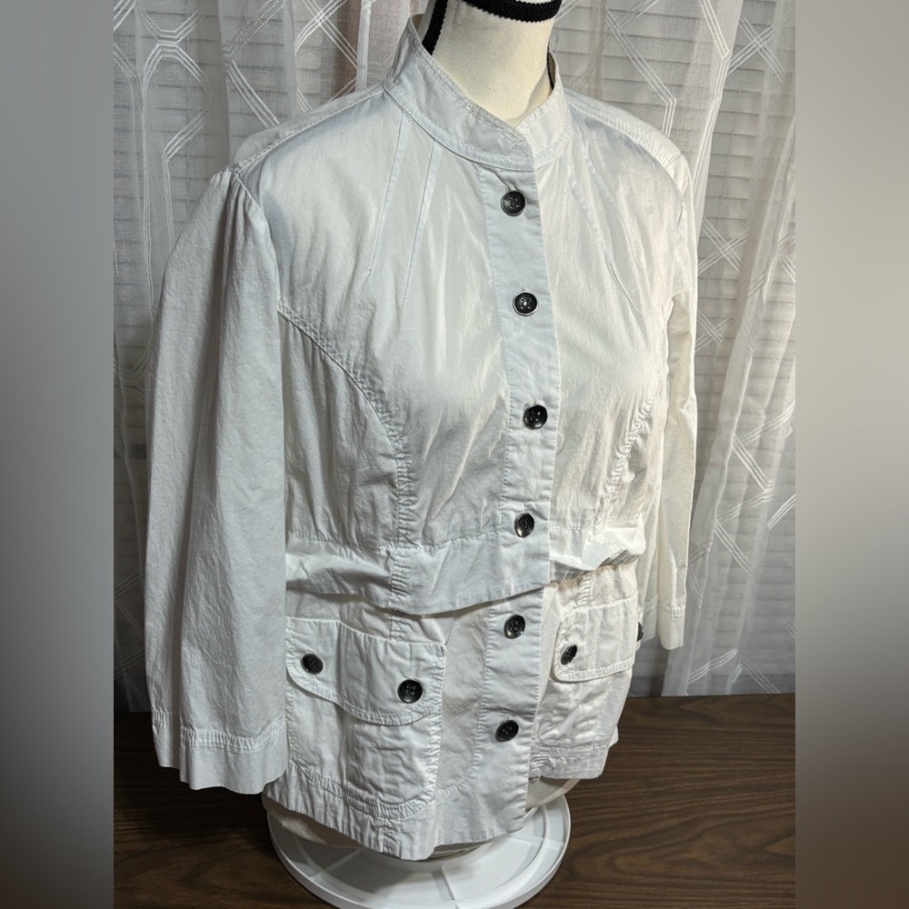 Chico's 1 White Utility Jacket w/Gunmetal Buttons Pockets Cinch Waist 23”L18”p2p